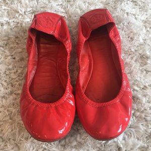 Tory Burch super cute coral red flats